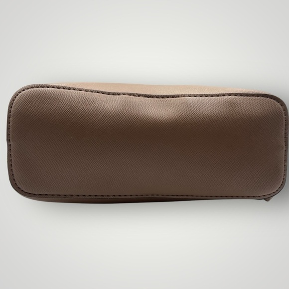 Steve Madden Crossbody Shoulder Handbag Purse Brown Bag Chain Accent - Picture 6 of 11